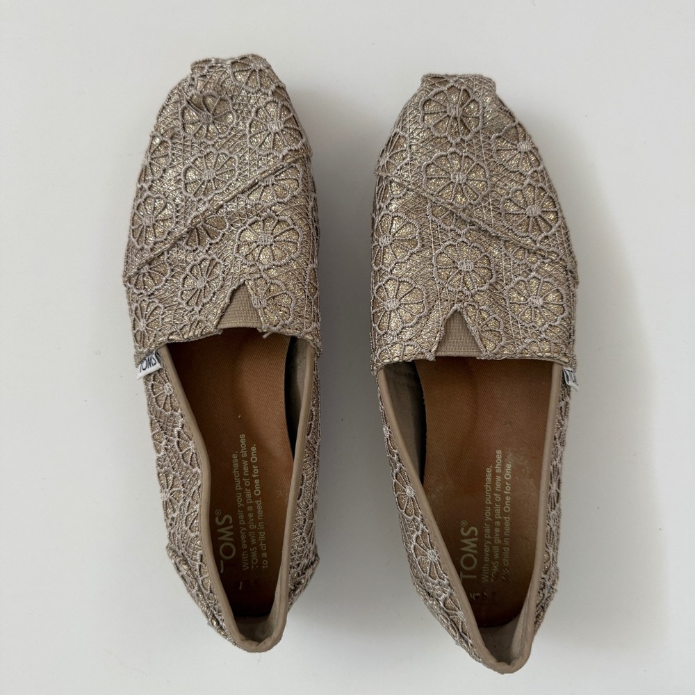 TOMS Womens Gold Metallic Crochet Lace Alpargata Slip On Flat‎ Shoes Size 6.5